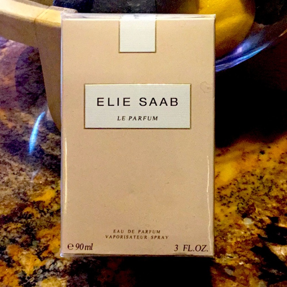 COPY - Ellie Saab Le Parfum